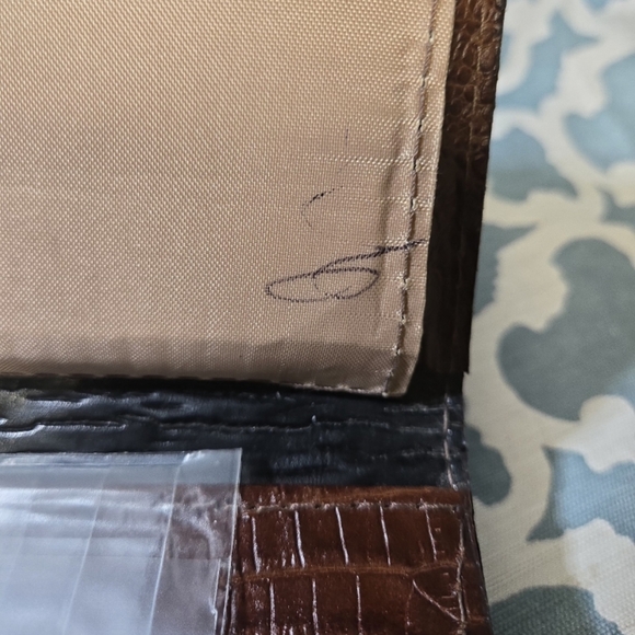 VINTAGE 70's hand tooled leater wallet  floral - Picture 4 of 7